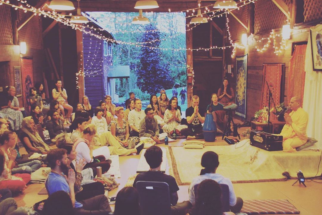 ISKCON Hosts Bhakti Yoga Workshop for Devotees